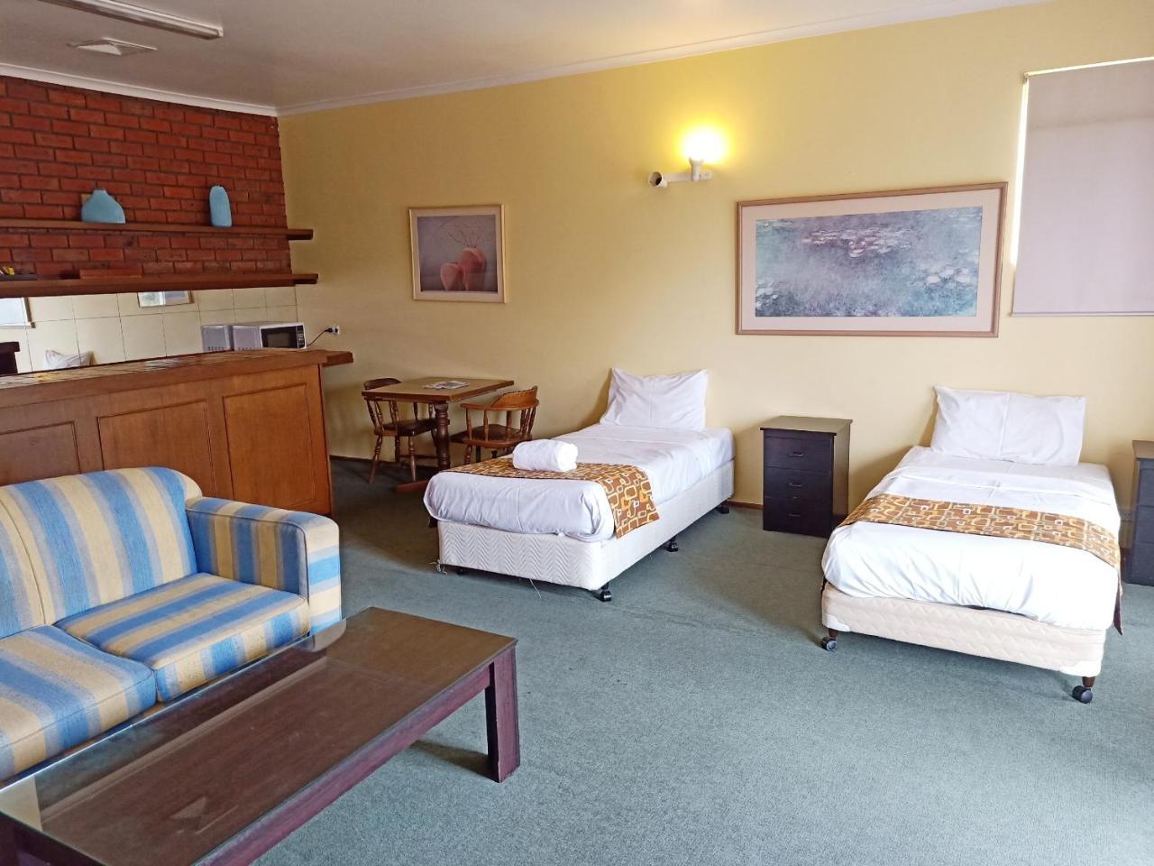 Glen Inn Glen Waverley Esterno foto